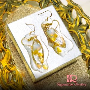 Small ring component with resin & natural crystals sterling silver earrings (Yellow) 小圓形配件配樹脂及天然水晶純銀耳環 (黃)